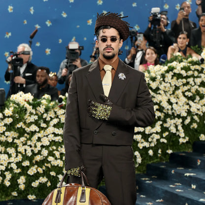 BENITO KITTY TEE (BOXY CROP)